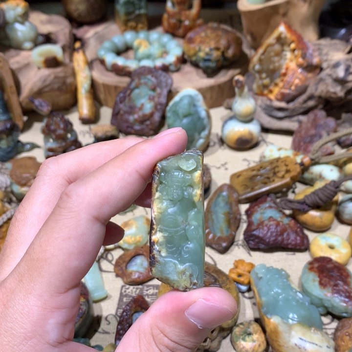 岫岩河磨玉（透闪石质玉）挂件未镶嵌