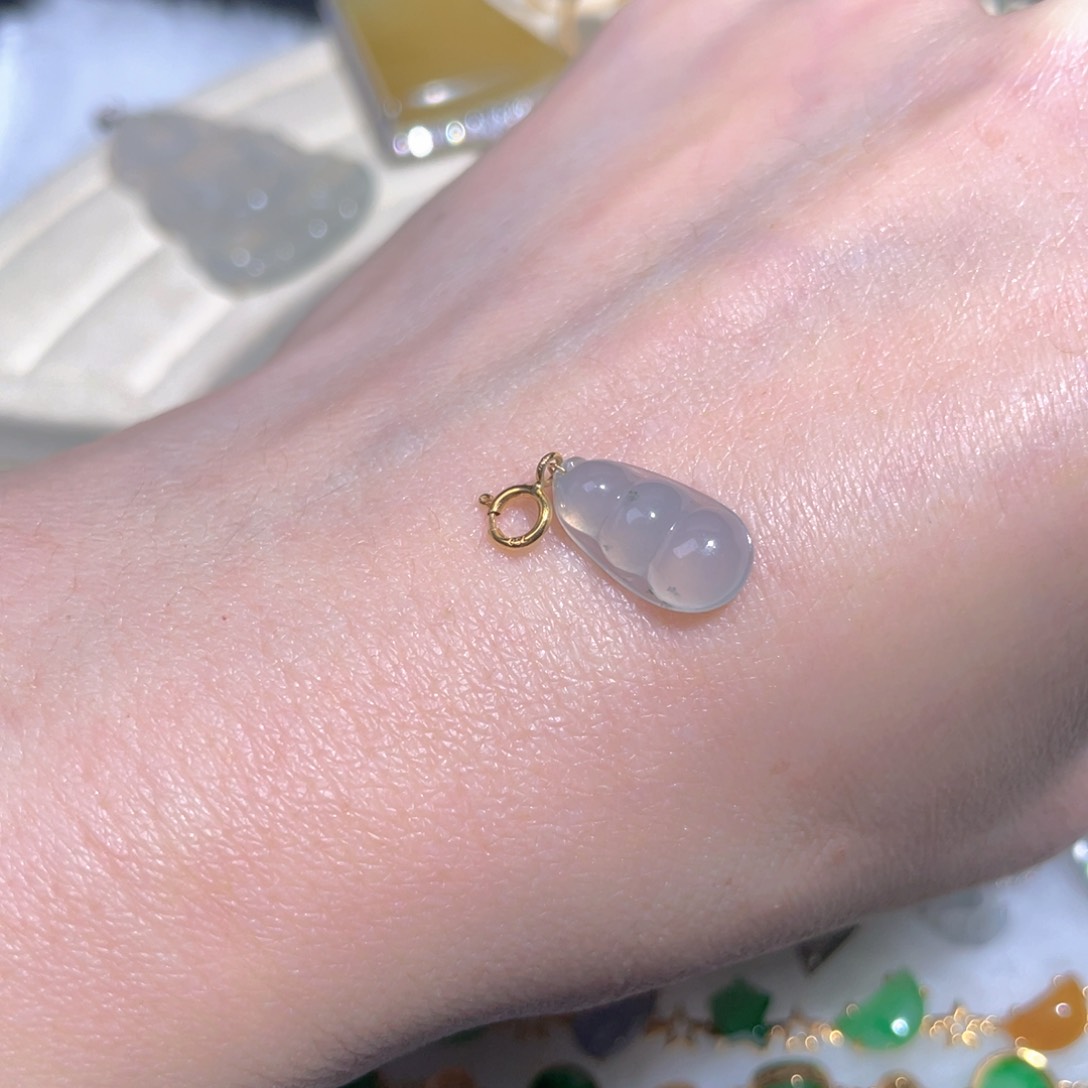 翡翠颈饰18K金镶嵌翡翠