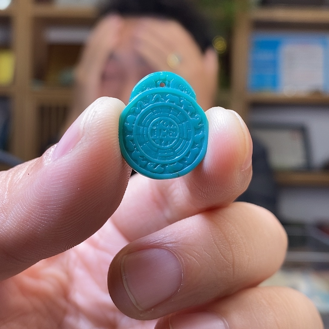 能***半绿松石未镶嵌配饰