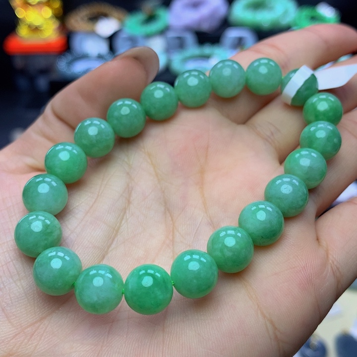 翡翠手链未镶嵌翡翠