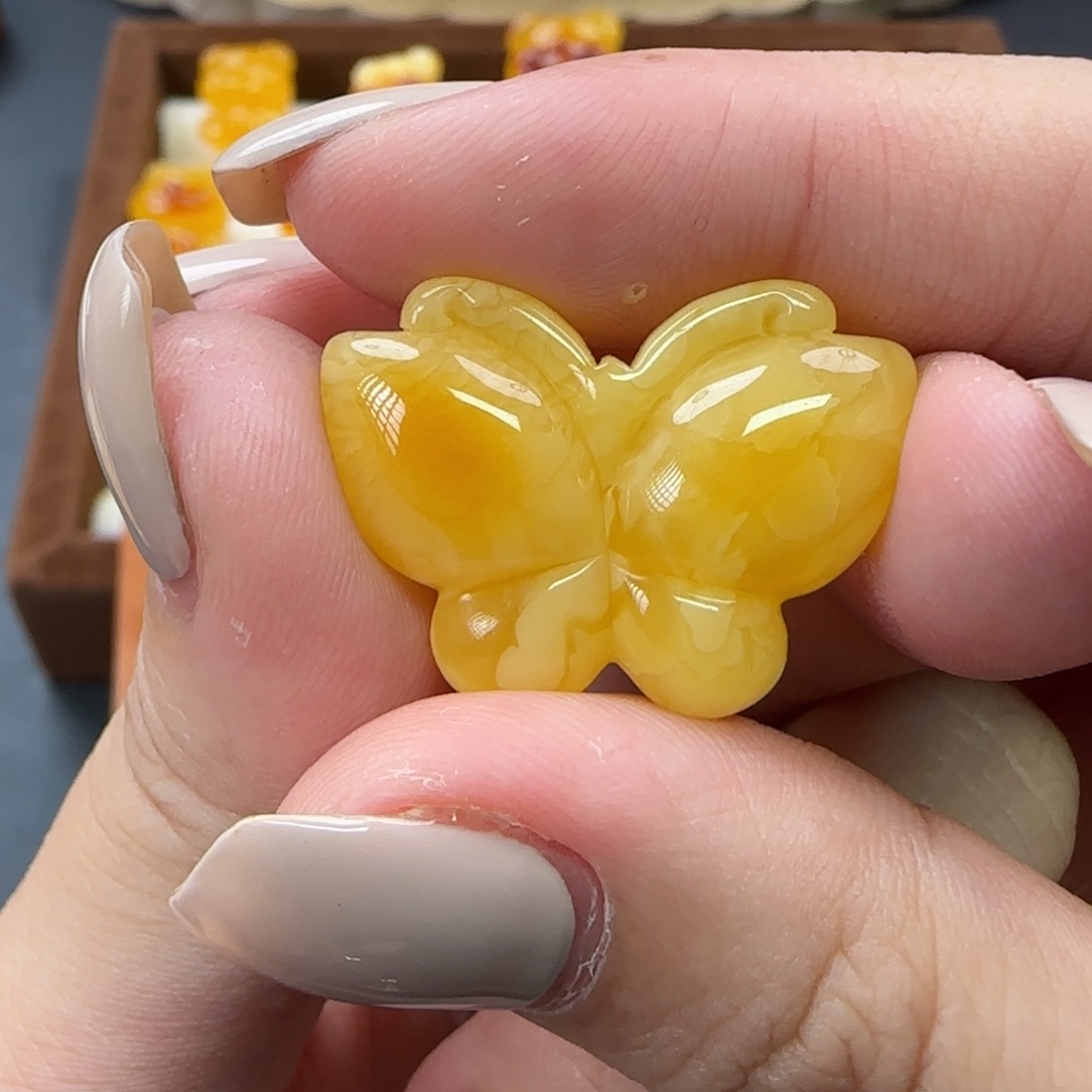 裸石琥珀未镶嵌L***a天然蜜蜡