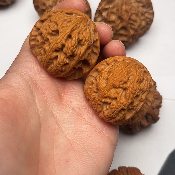 核桃秦岭文玩核桃核桃