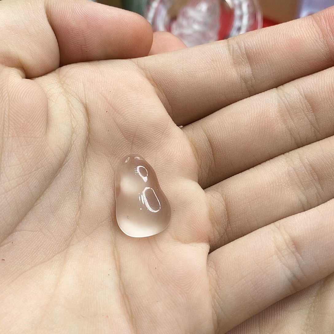颈饰未镶嵌石英质玉
