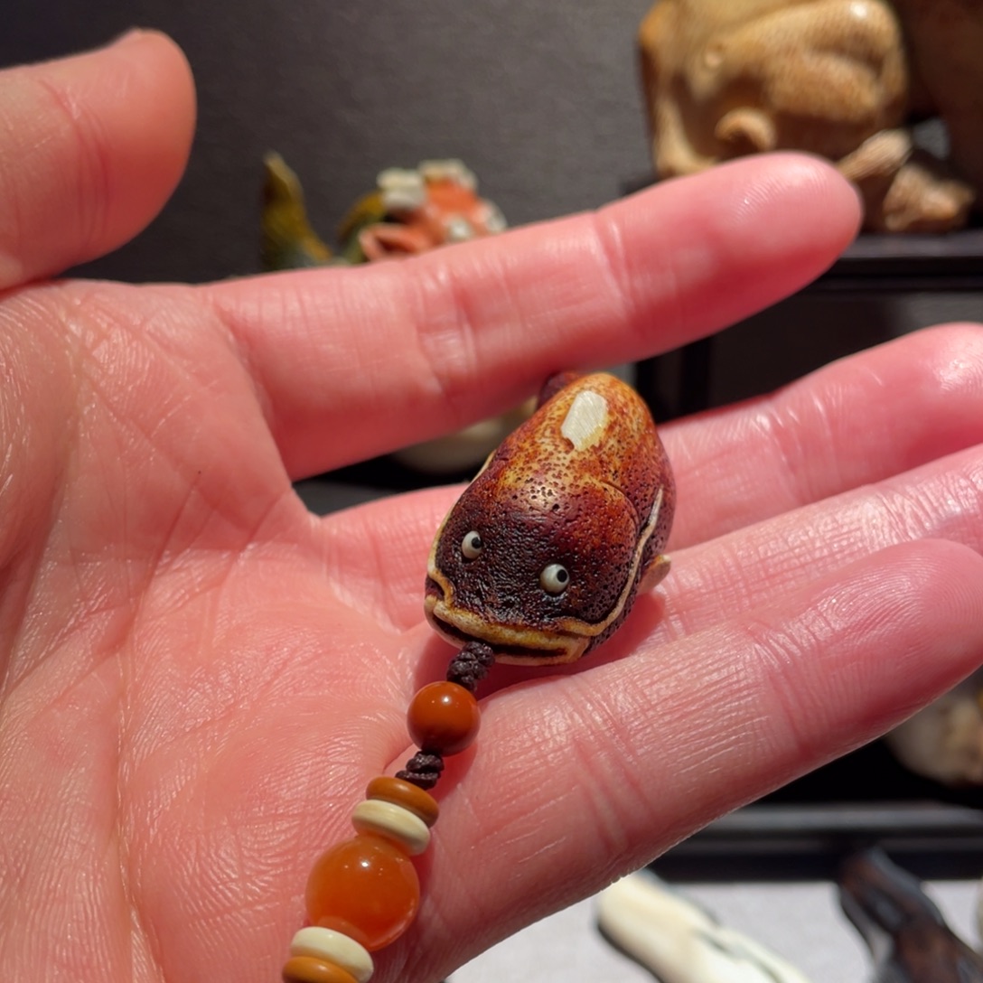 問***大木方颜竹木艺术把件