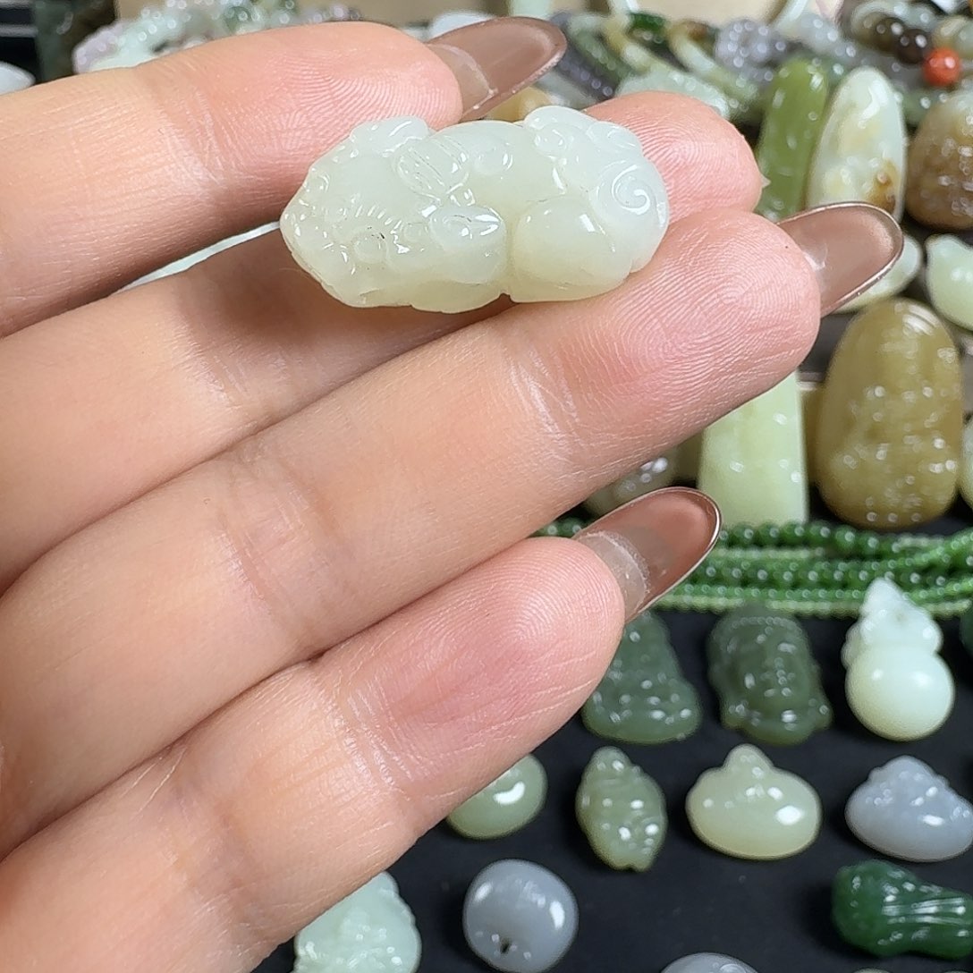 未镶嵌手串和田玉