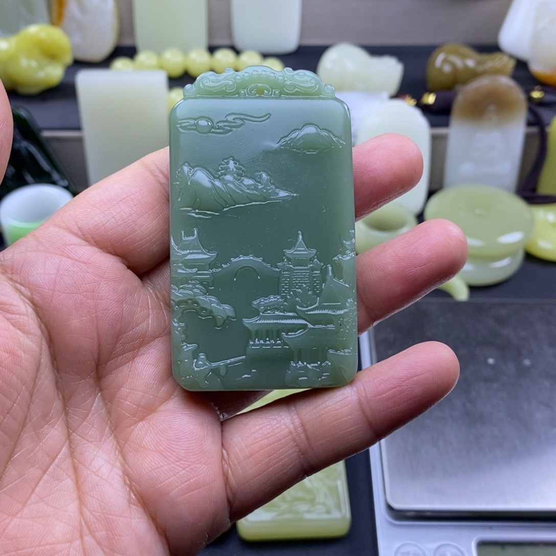 和田玉未镶嵌颈饰