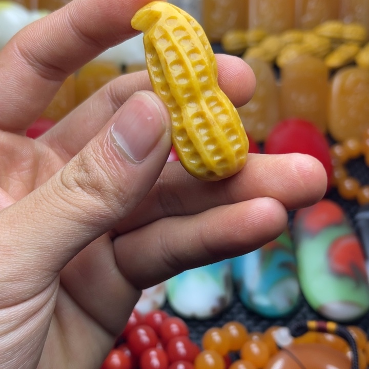 新疆戈壁石五彩石