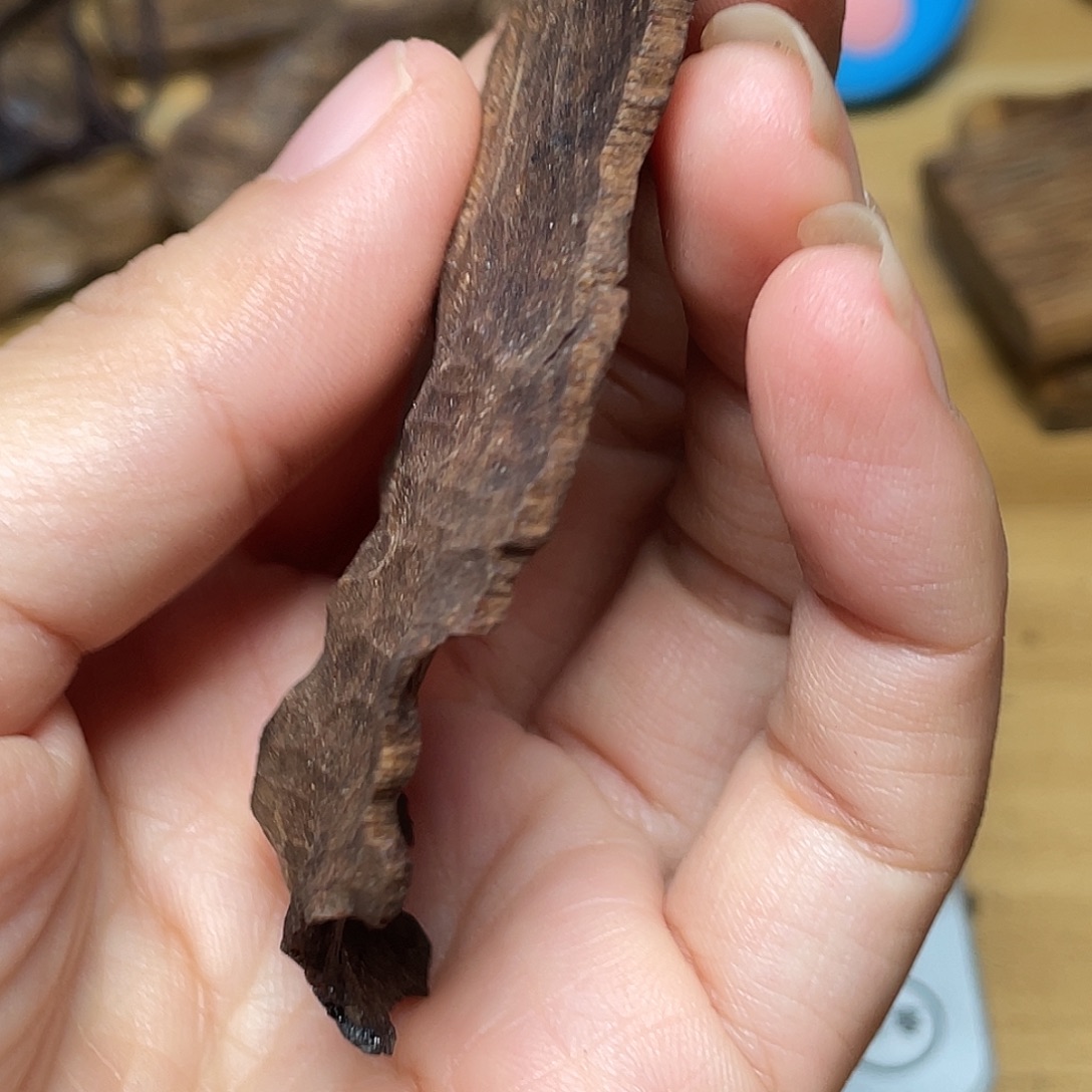 叁***沉香达拉干包头料6.1克