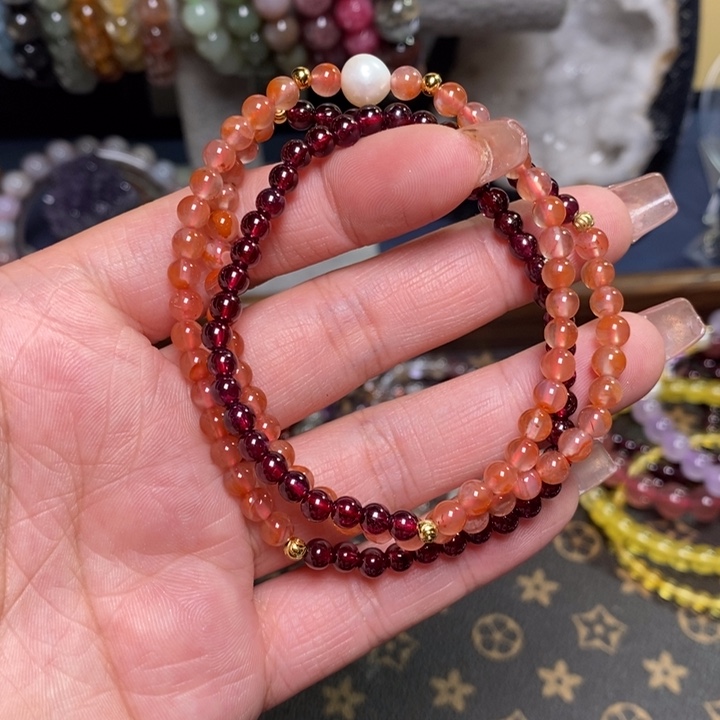 石榴石手串未镶嵌