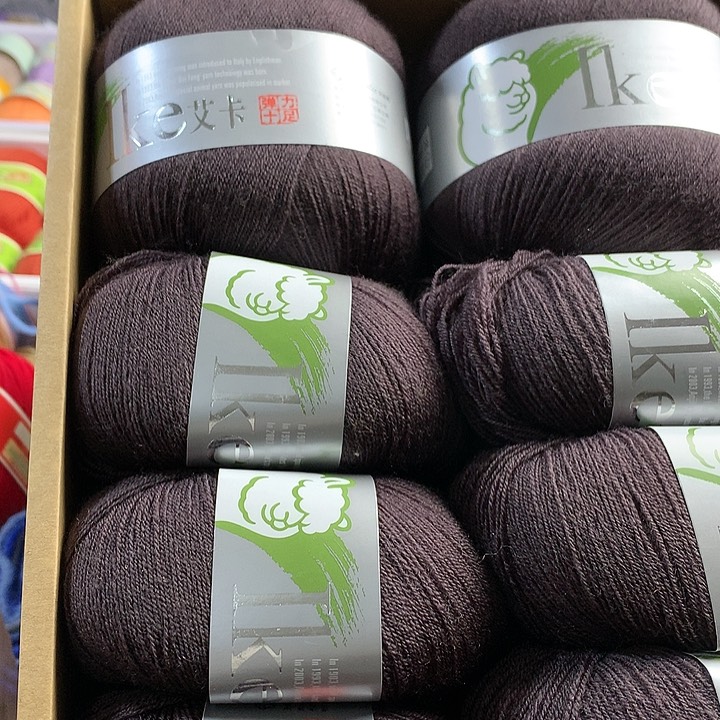 羊毛安吉烈爱卡咖色一斤