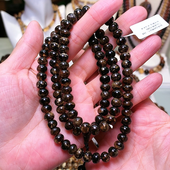 琥珀裸石未镶嵌抚顺琥珀