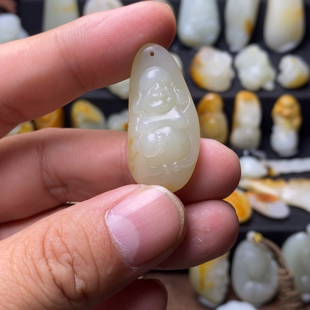 和田玉未镶嵌挂件