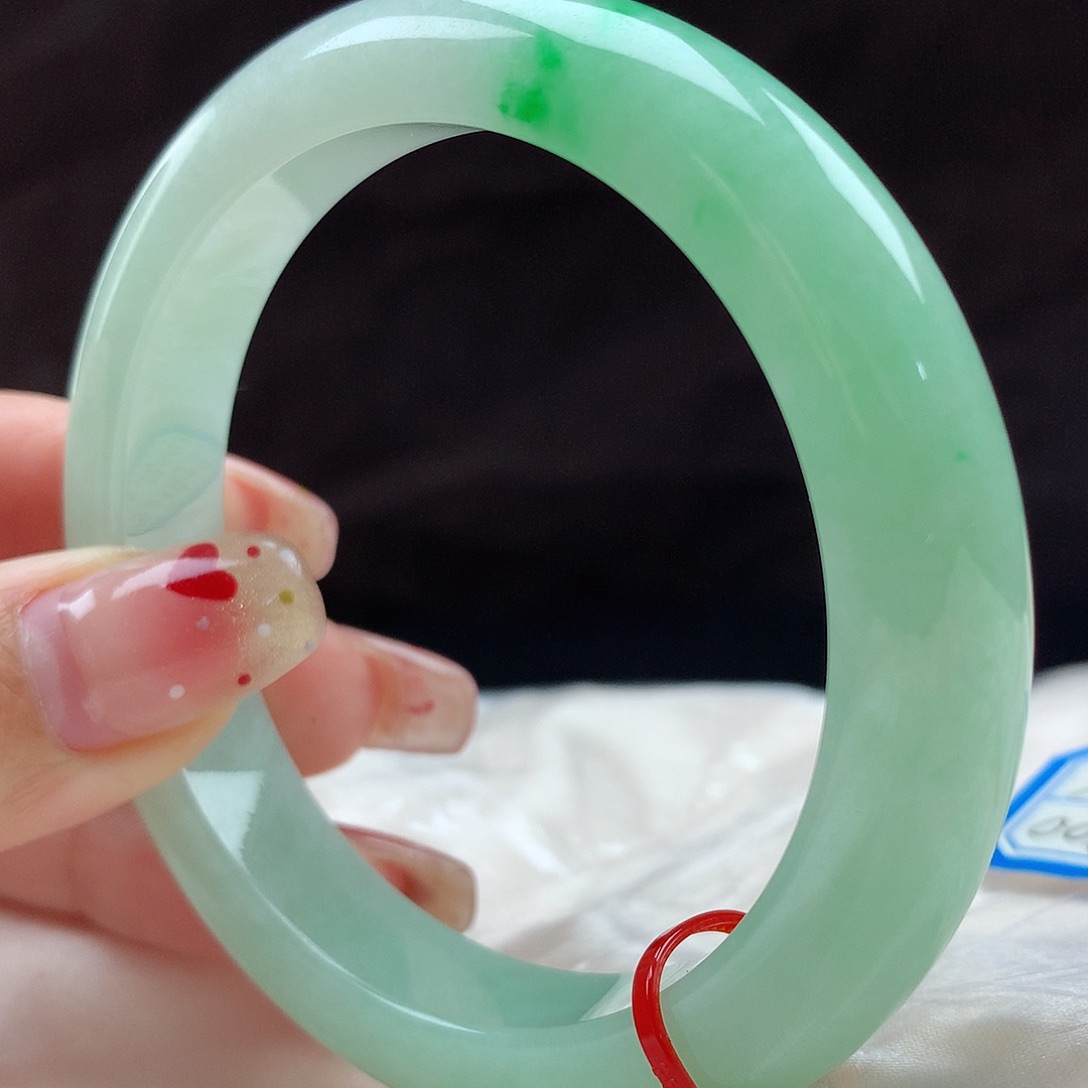 翡翠手镯未镶嵌96406，