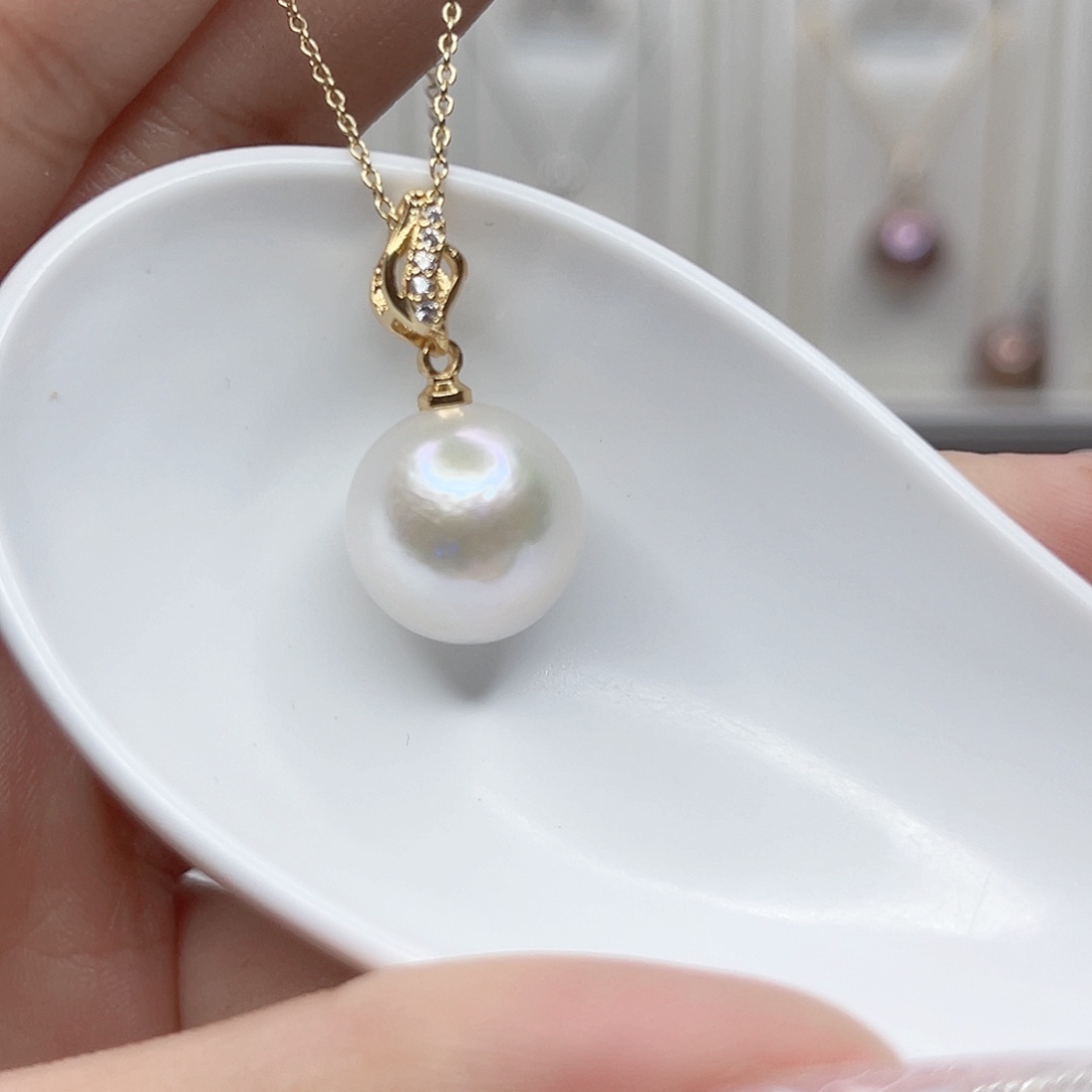 淡水珍珠吊坠(赠链)未镶嵌