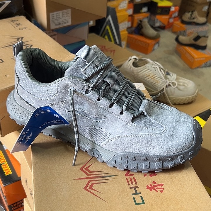 编码。 436号。 45码防砸防刺劳保鞋