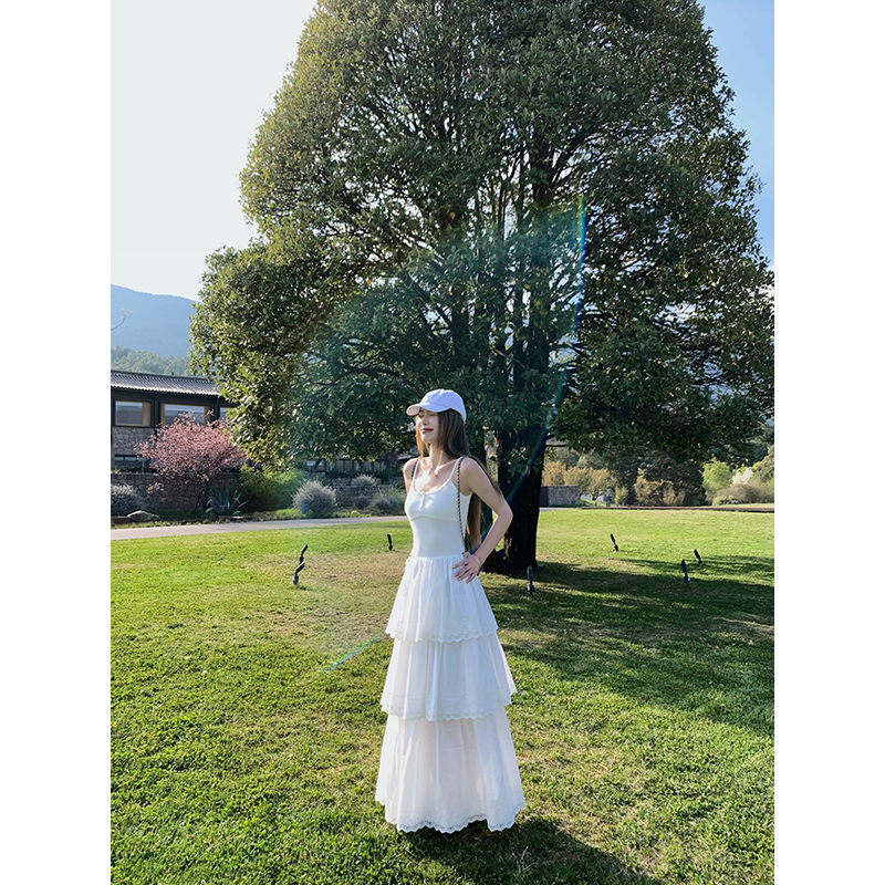 小君君布兰妮 漫画少女/重工蕾丝花边拼接吊带连衣裙250136