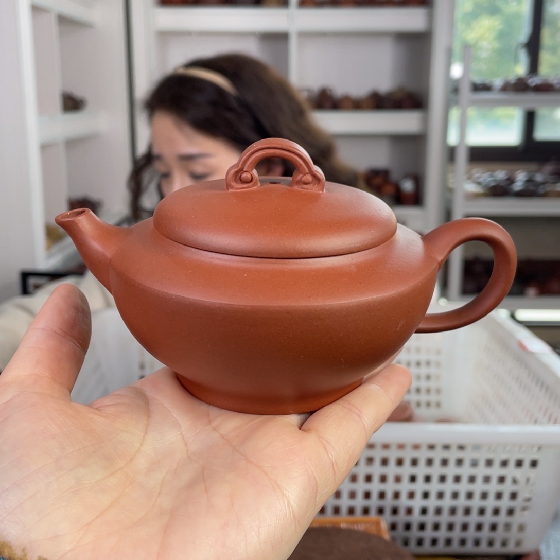 紫砂茶壶红皮龙如意245cc