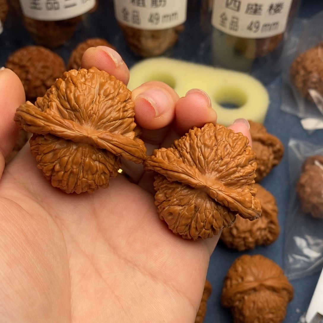 文玩核桃把件四座楼585