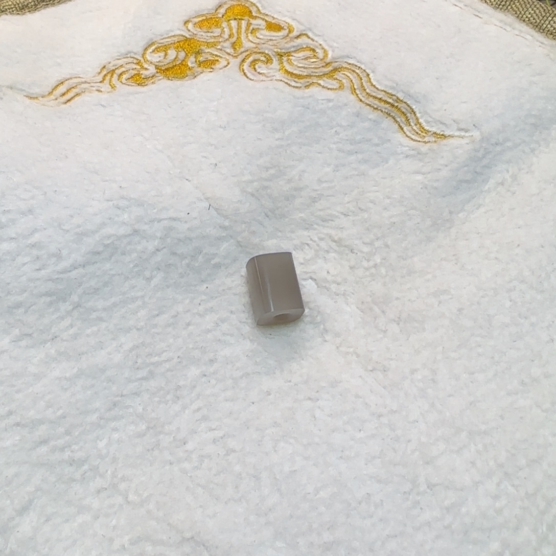 夏***叶和田玉未镶嵌吊坠(不含链)