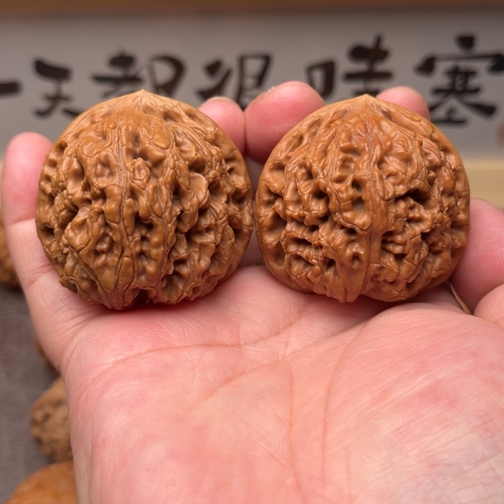 文玩核桃把件水龙纹