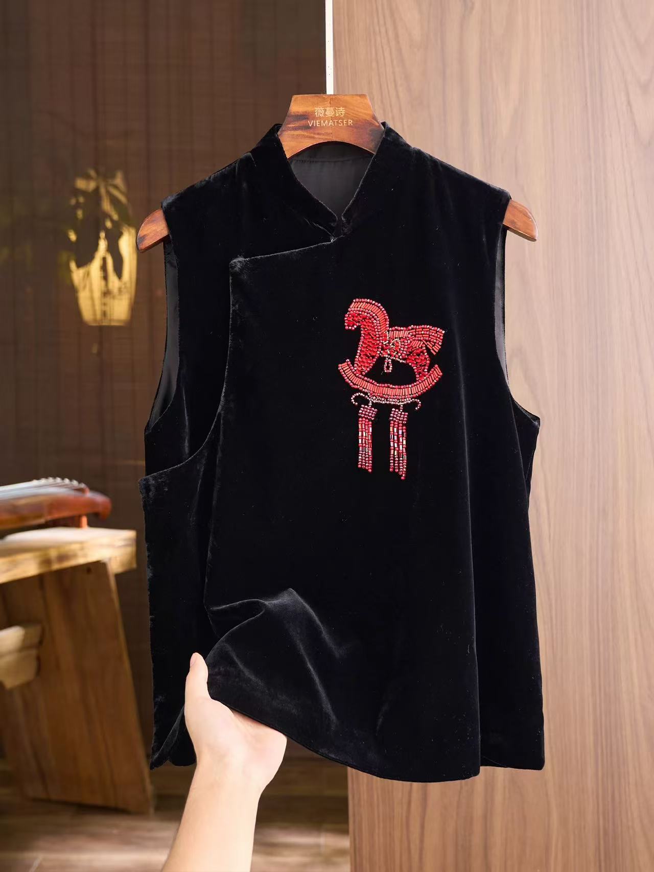 【玲姐】新中式撞色串珠小马真丝丝绒立领夹棉马甲254099