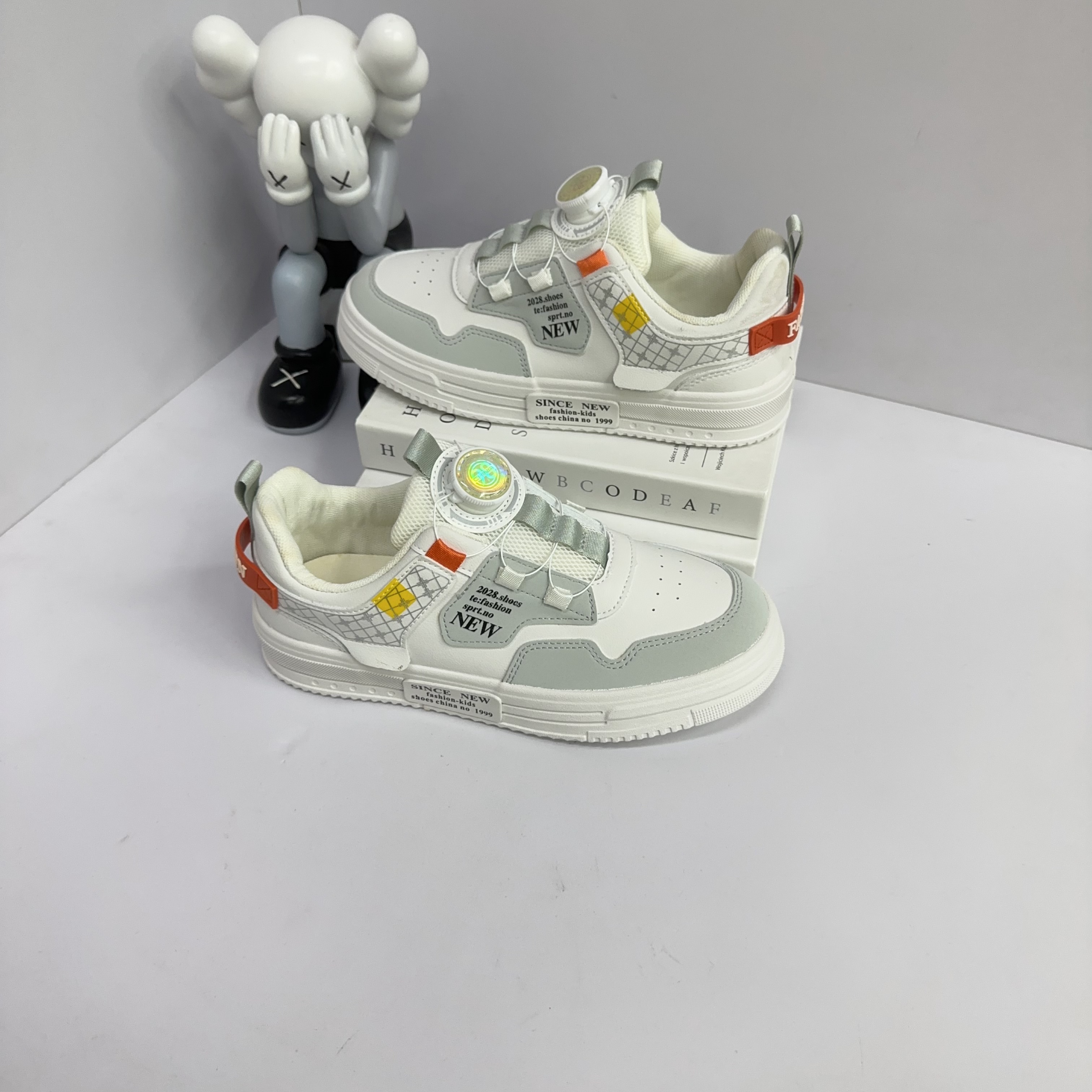 3931儿童低帮日常休闲防滑女休闲板鞋潮流软底百搭休闲鞋