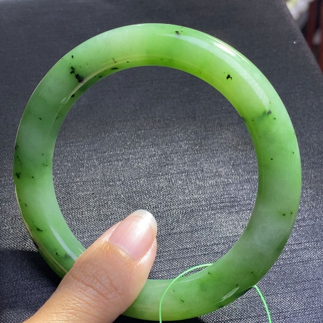 和田玉碧玉乌兰海圆条手镯59.5圈口未镶嵌