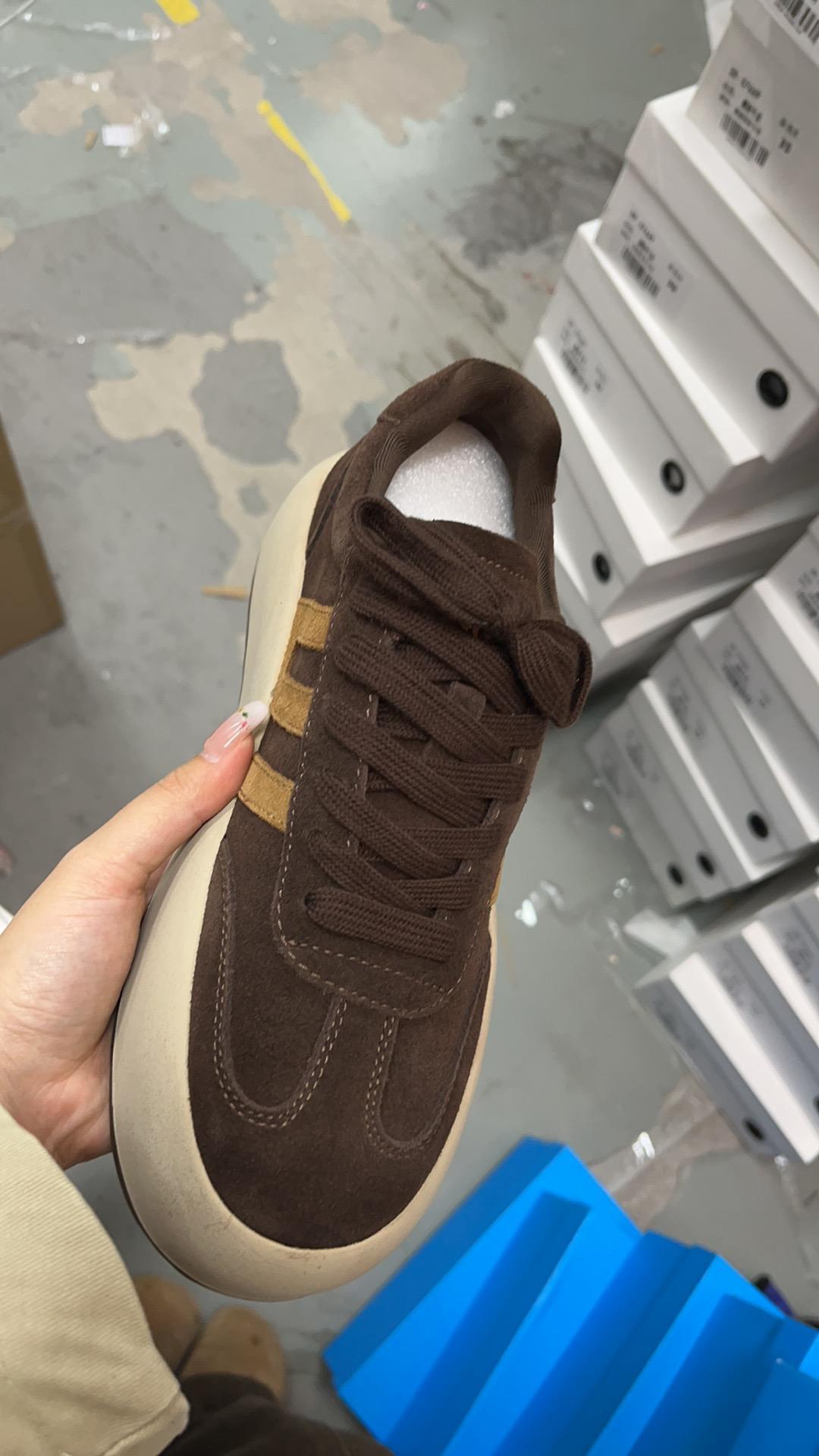 39-79118 时尚百搭休闲鞋