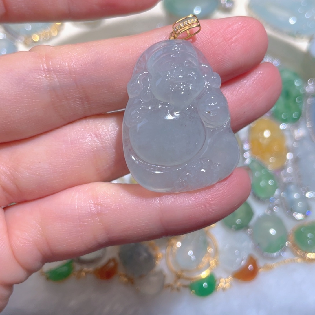 翡翠颈饰18K金镶嵌翡翠