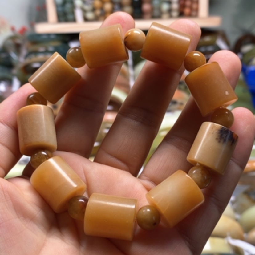 【闪购商品】蛇纹石玉未镶嵌手镯