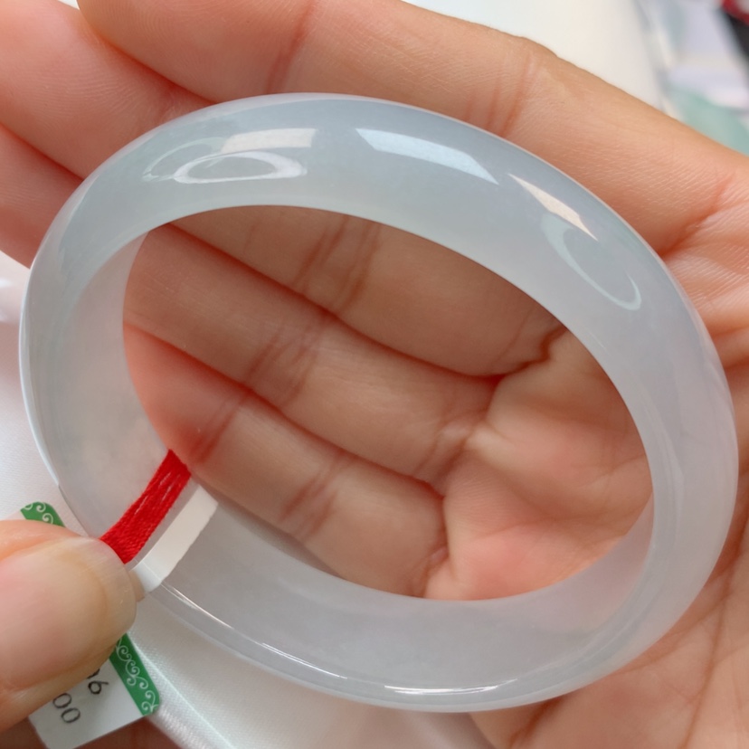 【闪购商品】翡翠手镯（贵妃镯）未镶嵌天然翡翠手镯