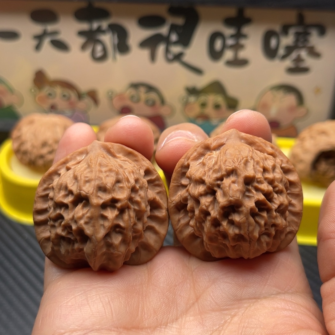 织***锦吊坠文玩核桃40瓷娃娃