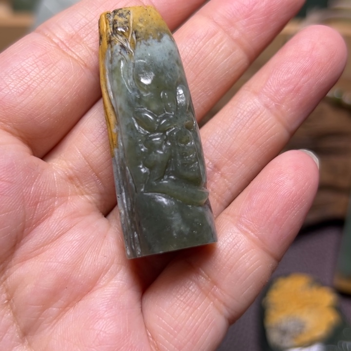 岫岩河磨玉（透闪石质玉）未镶嵌颈饰