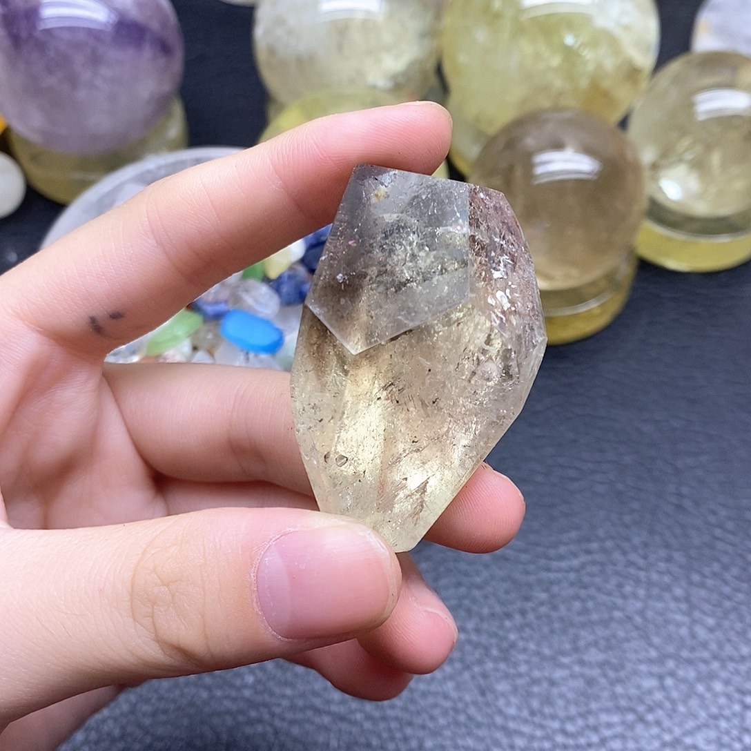 未镶嵌珠宝半成品水晶440水晶石