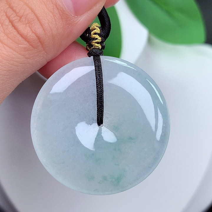 颈饰未镶嵌翡翠平安扣 36.2x5.7mm