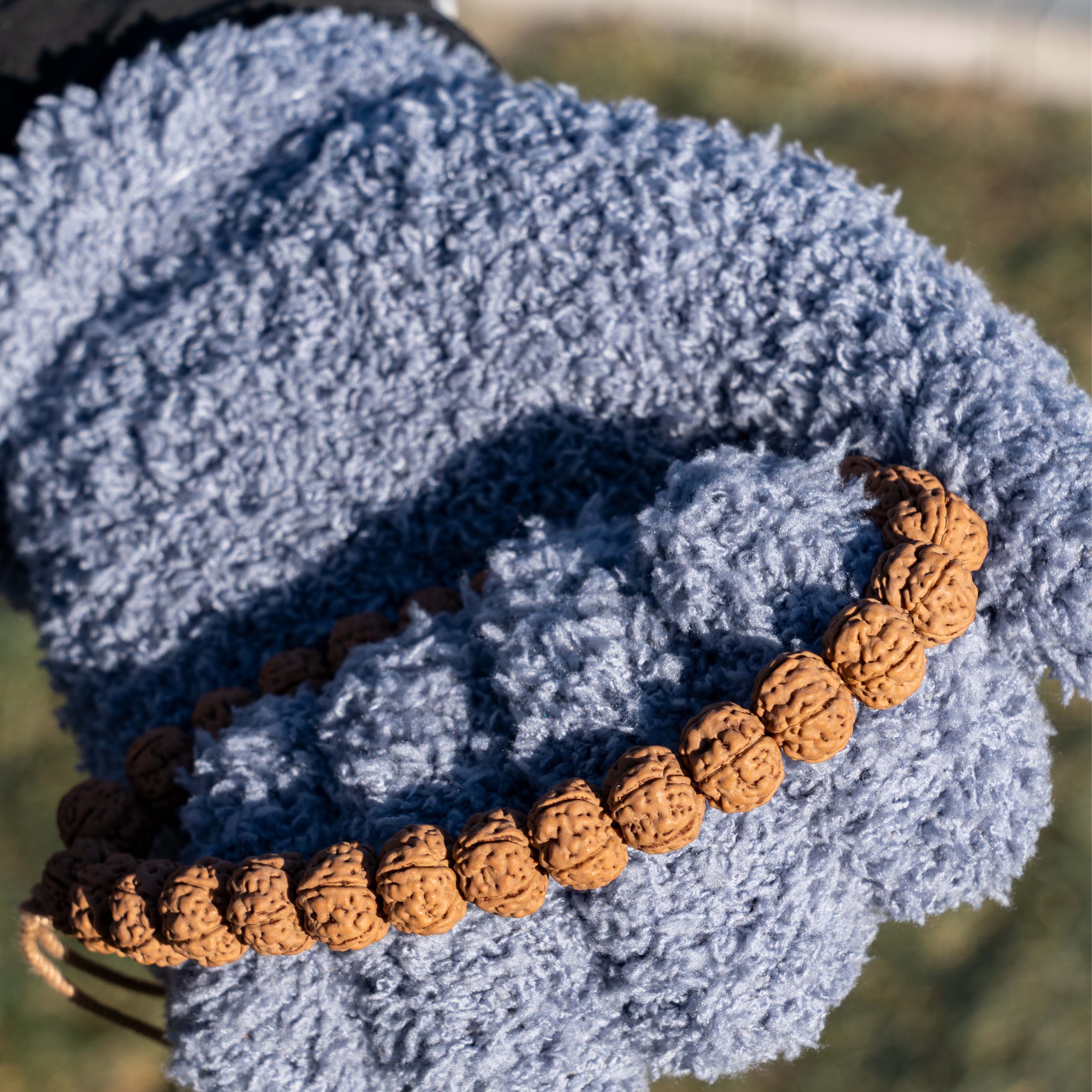 万毛手套盘玩神器白色灰色文玩抛光打底包浆挂瓷金刚菩提核桃