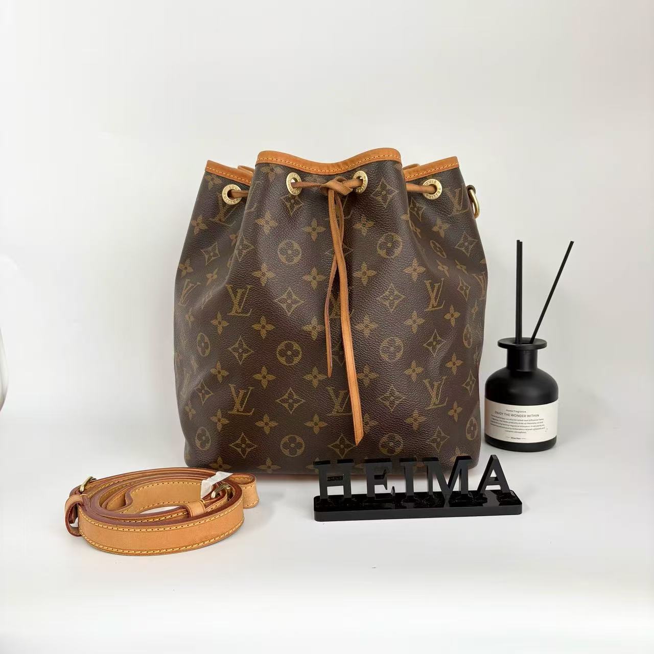 95新 LouisVuitton/路易威登 17584128 LV抽绳水桶中古款 25*26 