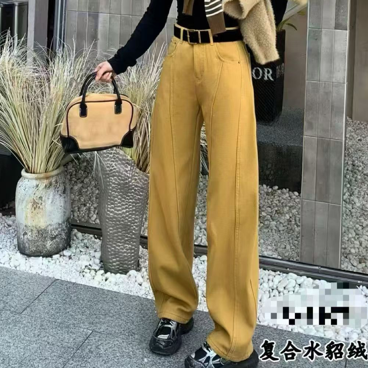 姜黄高腰加绒显瘦弯刀牛仔裤女秋冬新款宽松阔腿直筒休闲裤子