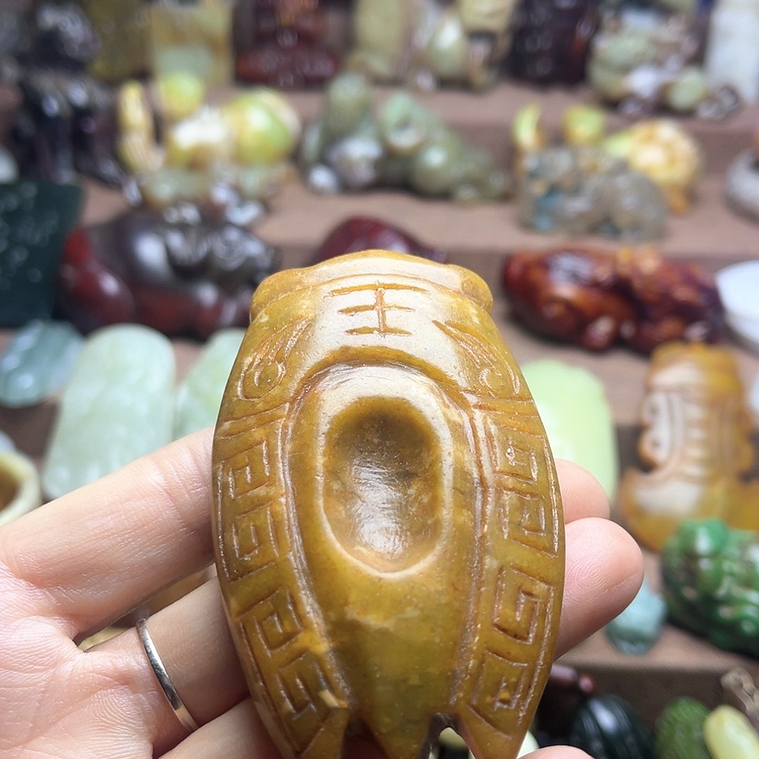 白玉菩提吊坠100。。