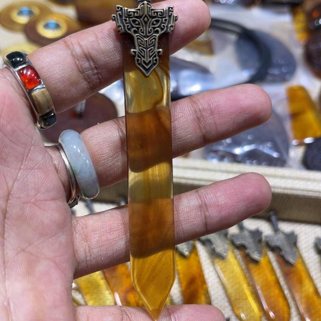 手链琥珀未镶嵌棕红刀