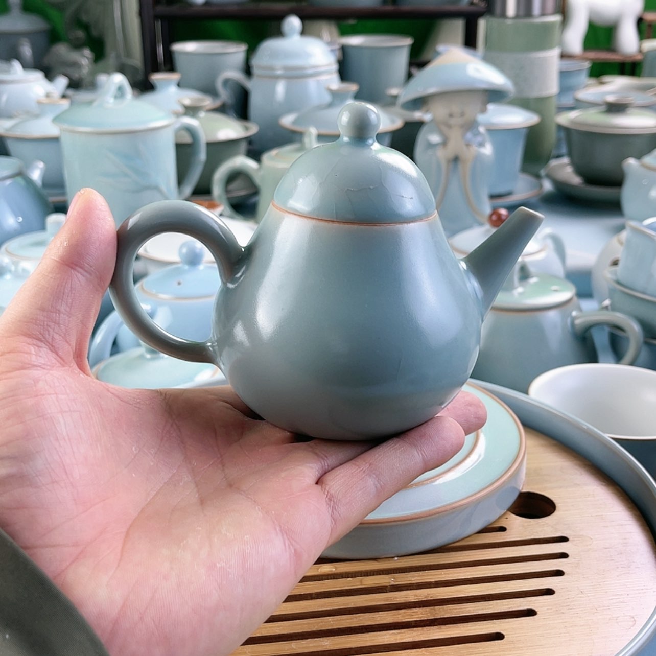 【闪购商品】纯矿石梨壶大瑕疵……