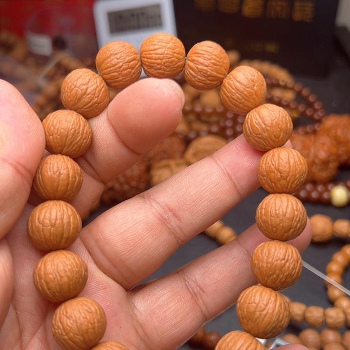 猴头核桃手串热****漠凤羽