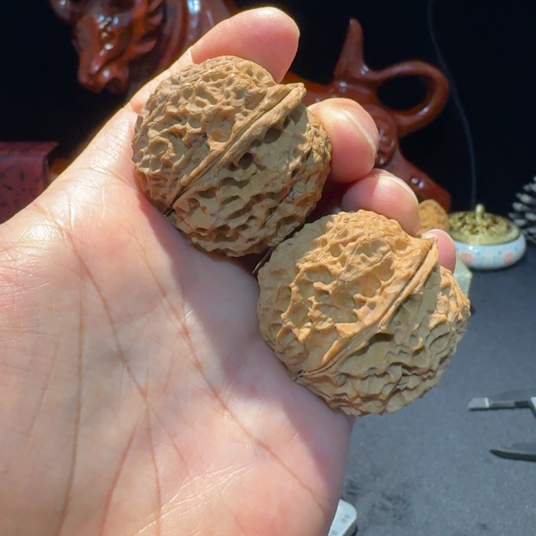 文玩核桃把件云南铁核桃26