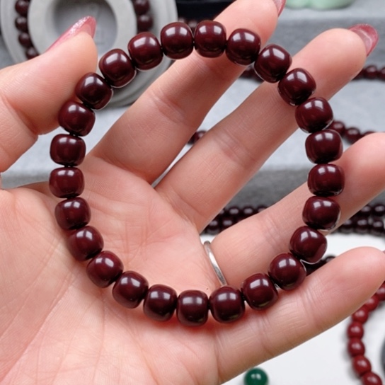 蒙*呲猴头关的一个小镇上