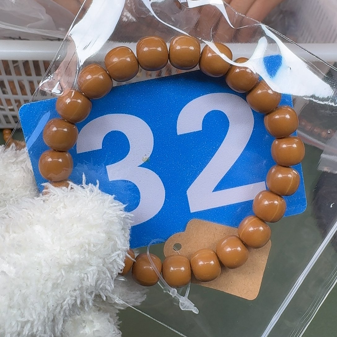 猴头核桃吊坠10老型龙岩料。  32