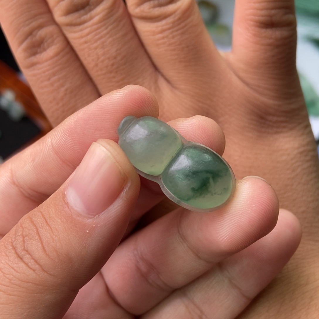 定制翡翠未镶嵌葫芦