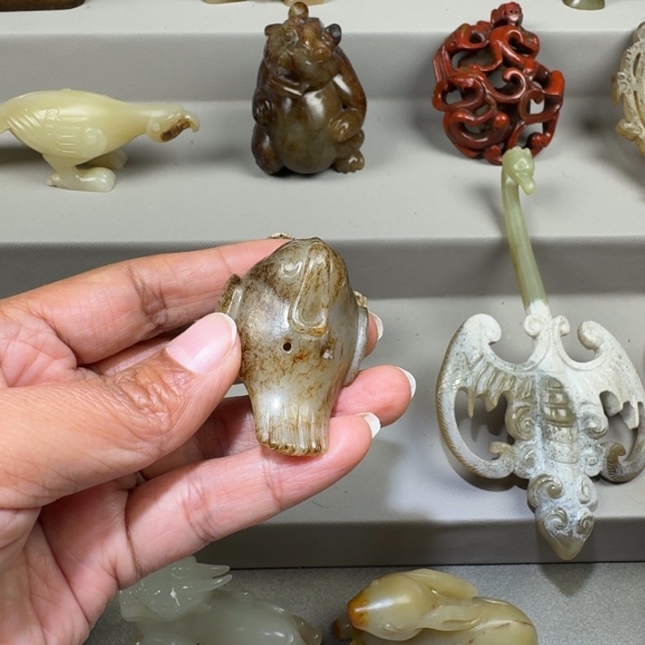 泰***石和田玉（糖玉）未镶嵌挂件