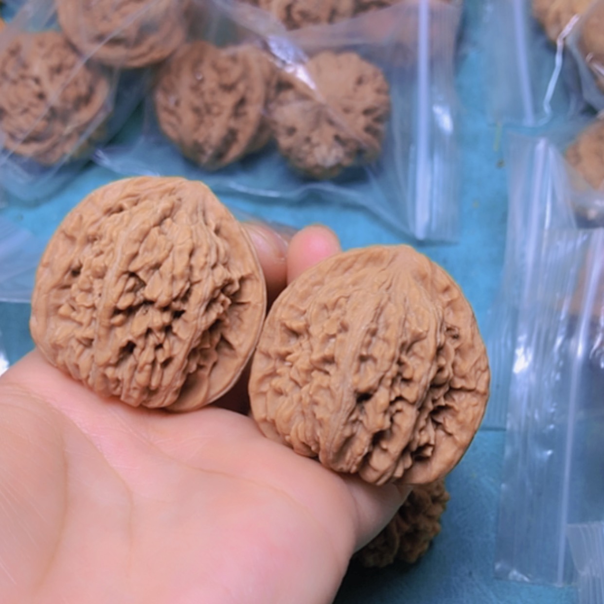 【闪购商品】把件核桃41四座楼修尖