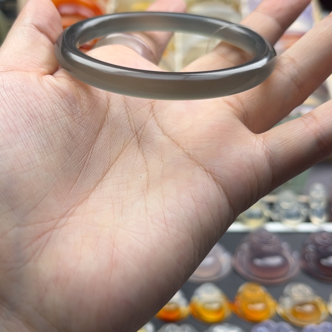 玛瑙/玉髓手镯未镶嵌59+