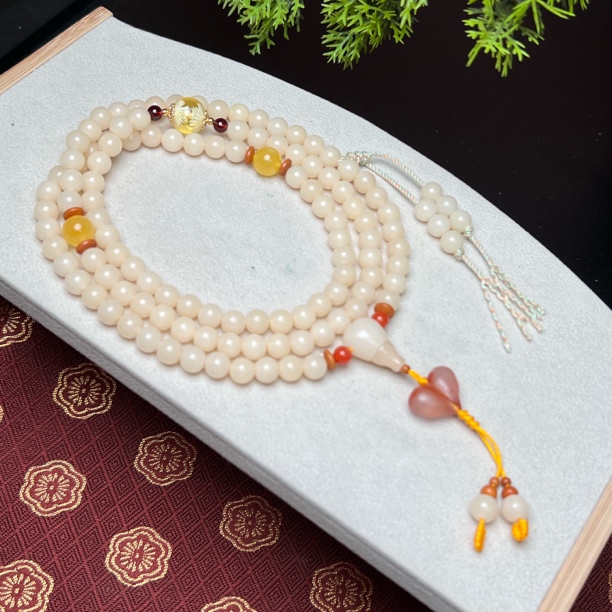 ［脂白］7mm菩提根搭设计款108手串念珠